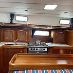 Beautiful And Comfortable Sailboat With Secure Parking Available